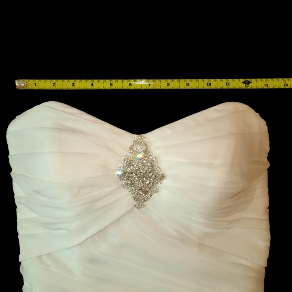New w/ Tags, Essense of Australia Classic, Romantic Wedding Gown- Bridal, Size 0 - Picture 14 of 16